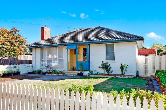 71 Lane Crescent, RESERVOIR VIC 3073, Reservoir - Thumbnail 2