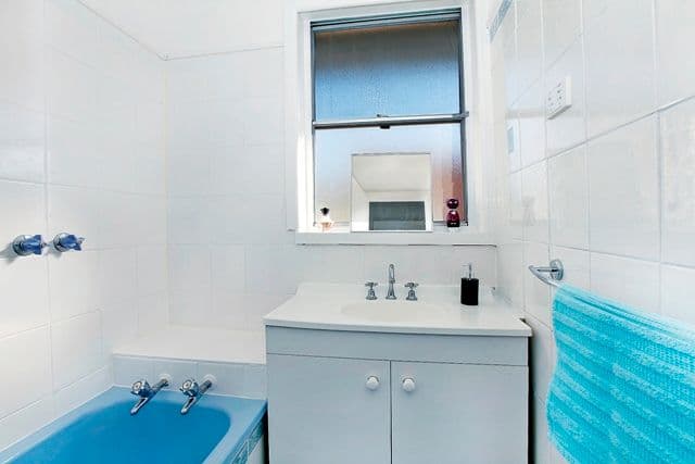 71 Lane Crescent, RESERVOIR VIC 3073, Reservoir - Thumbnail 4