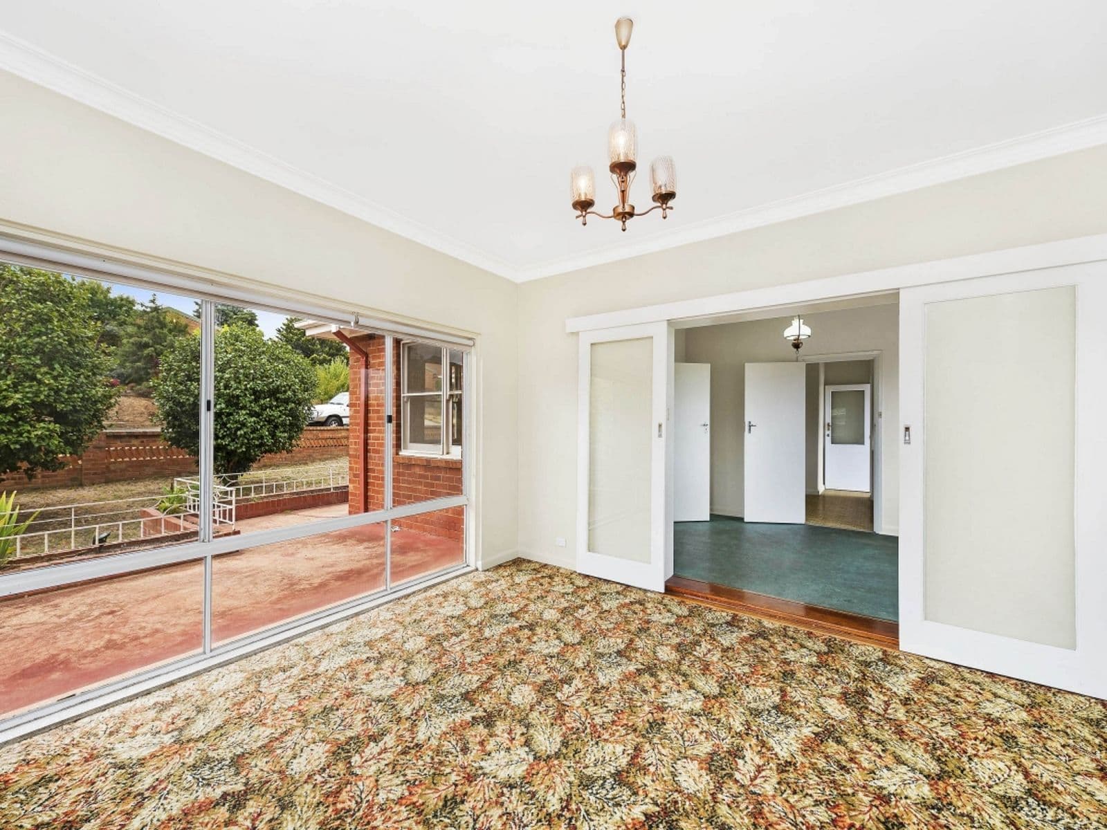 10 Blackall Avenue, Crestwood - Thumbnail 5
