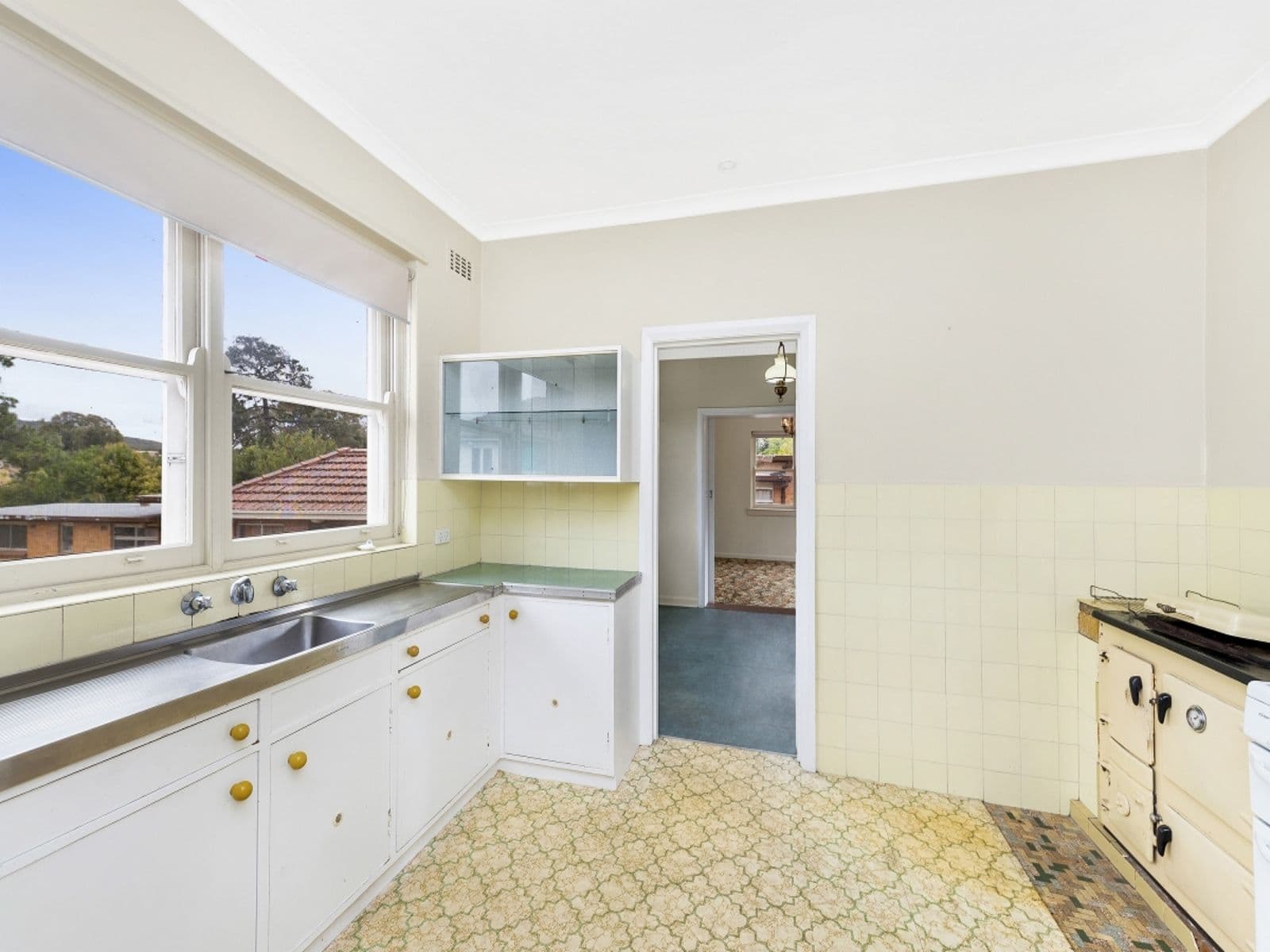 10 Blackall Avenue, Crestwood - Thumbnail 8