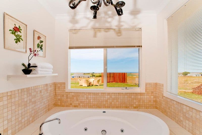 27 Fitzgibbons Lane, WARRNAMBOOL VIC 3280, Warrnambool - Thumbnail 3