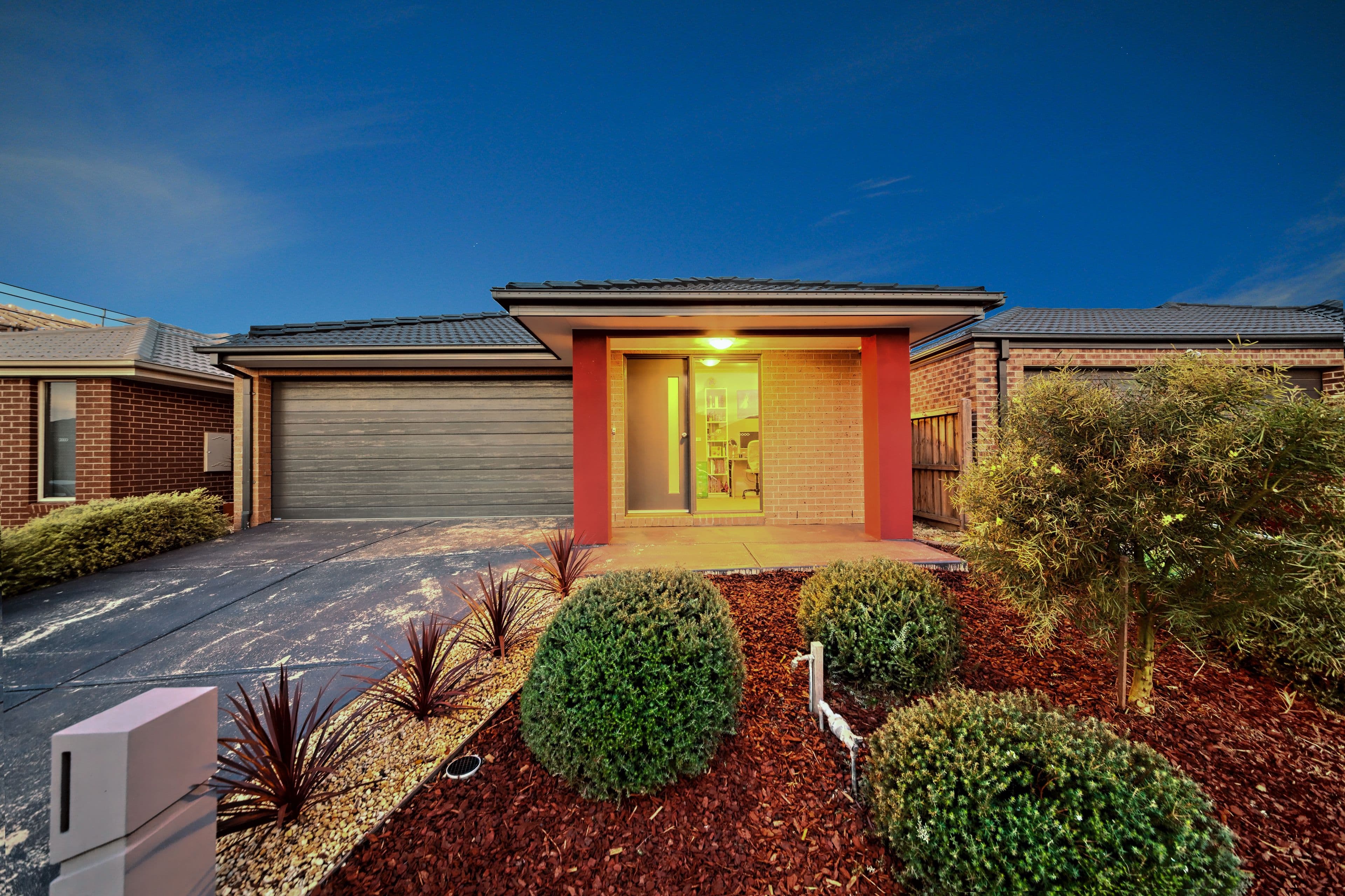 9 Wells Road, Point Cook VIC 3030, Point Cook - Thumbnail 2