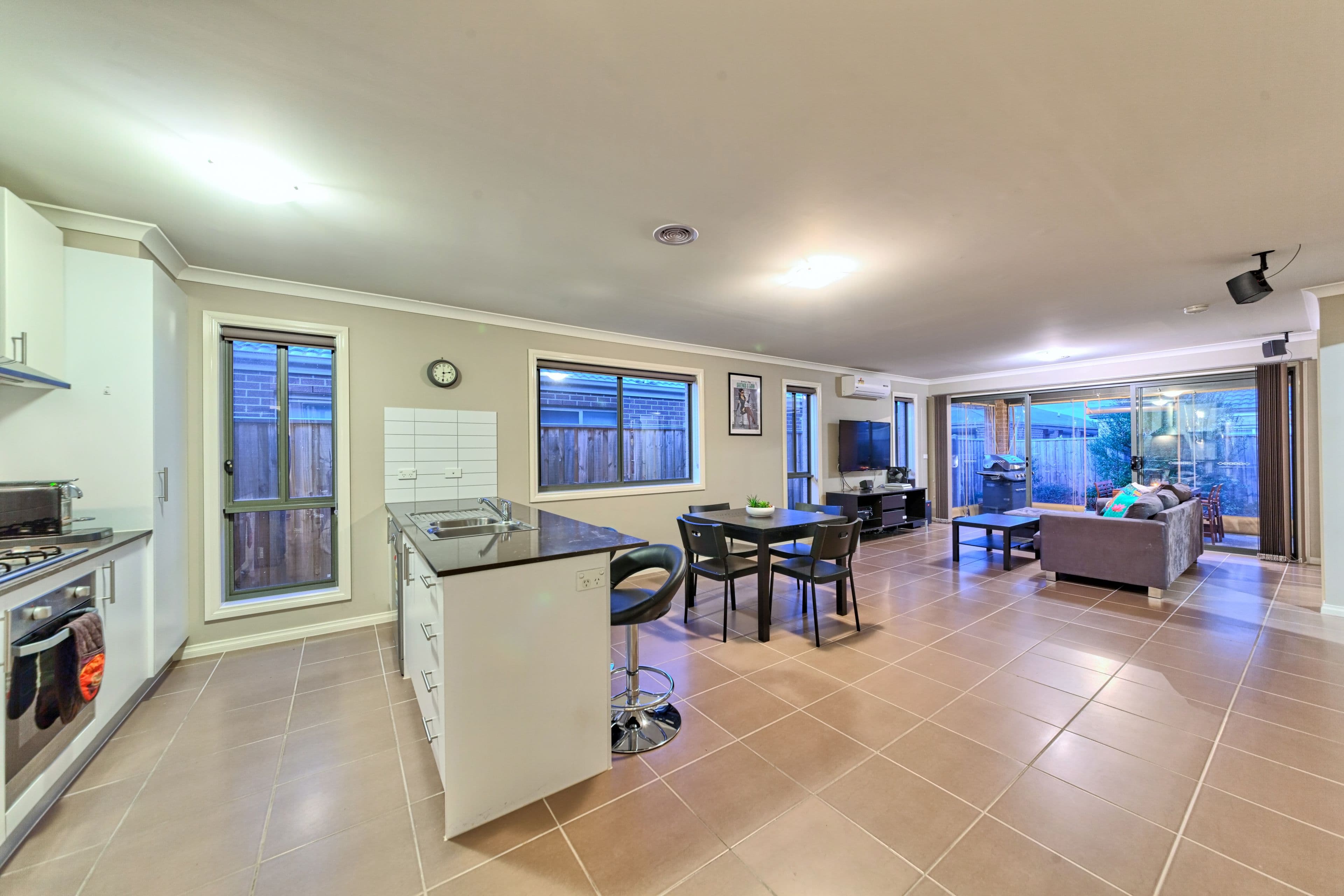 9 Wells Road, Point Cook VIC 3030, Point Cook - Thumbnail 8