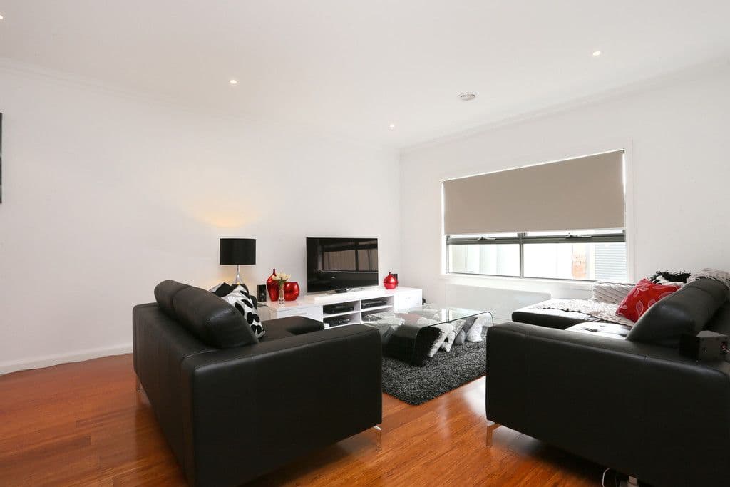 320 Furlong Road, St Albans VIC 3021, St Albans - Thumbnail 6