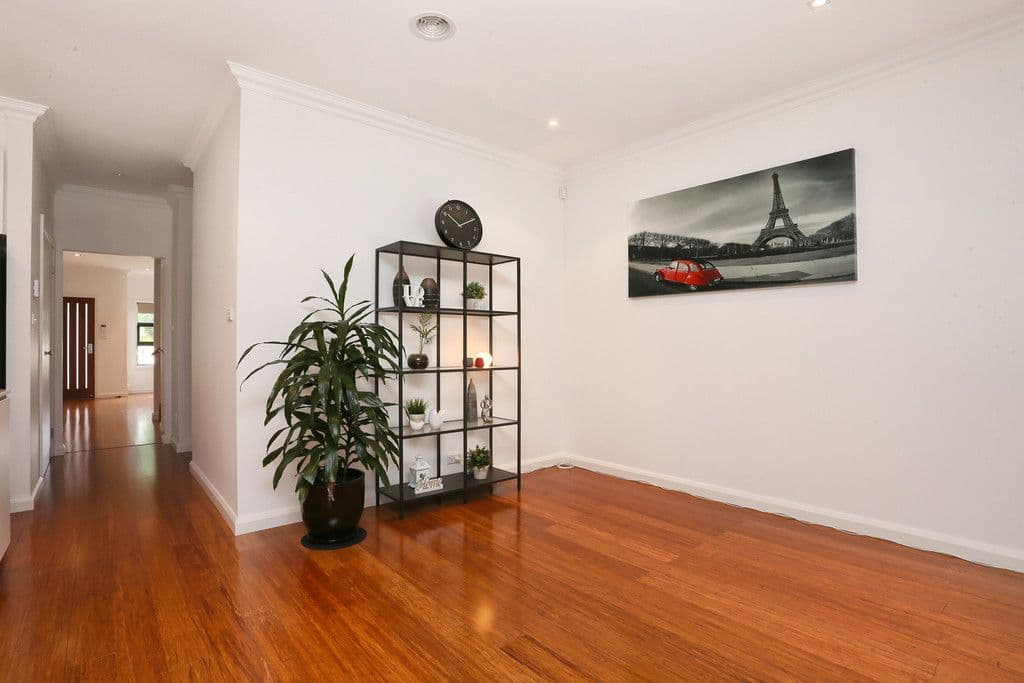 320 Furlong Road, St Albans VIC 3021, St Albans - Thumbnail 7