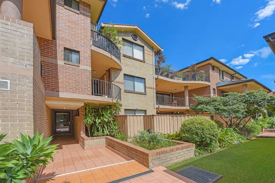 1/32 Donnison Street, West Gosford, West Gosford - Image 1