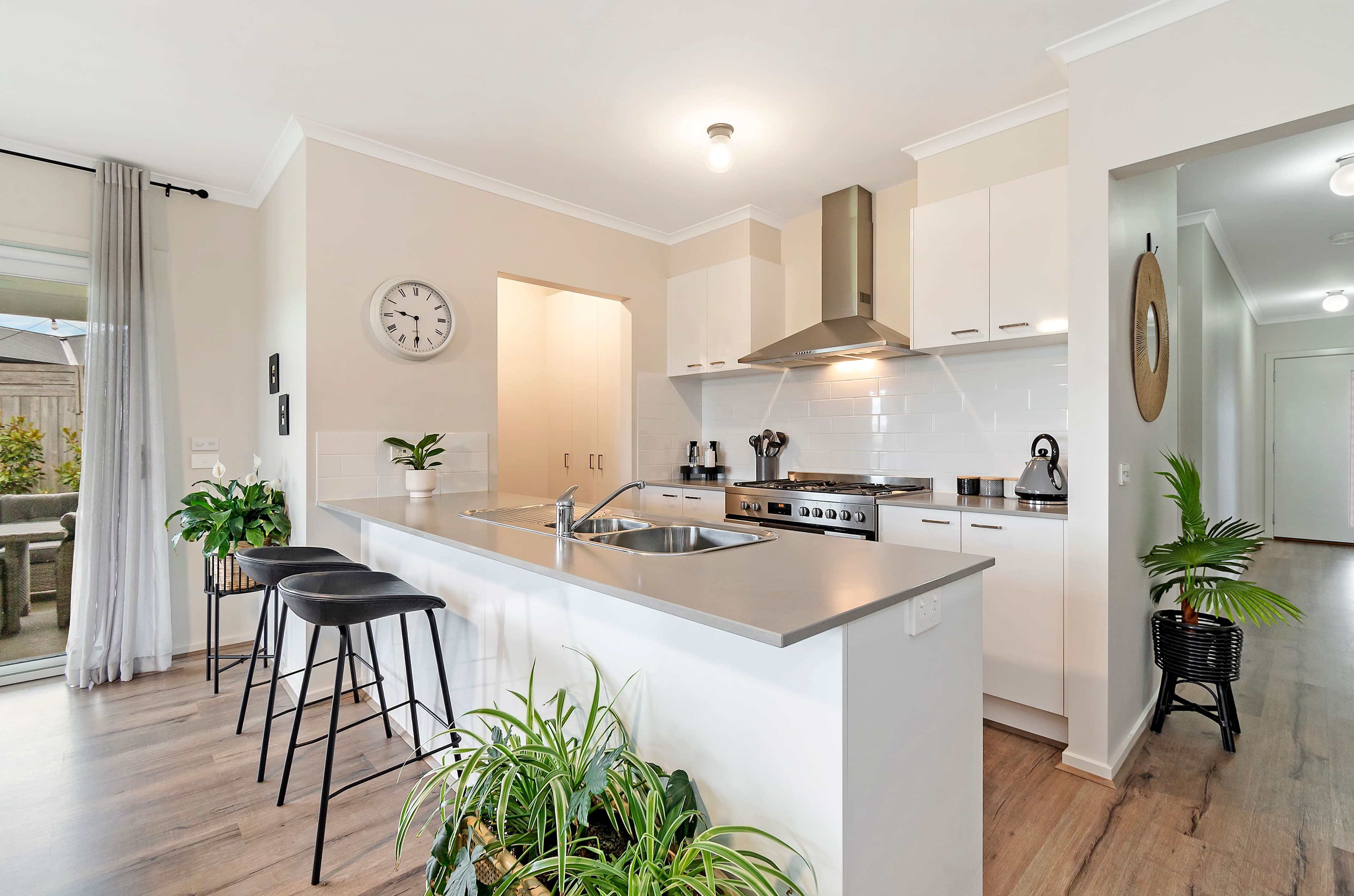 63 Vickers Drive, Warrnambool VIC 3280, Warrnambool - Thumbnail 2