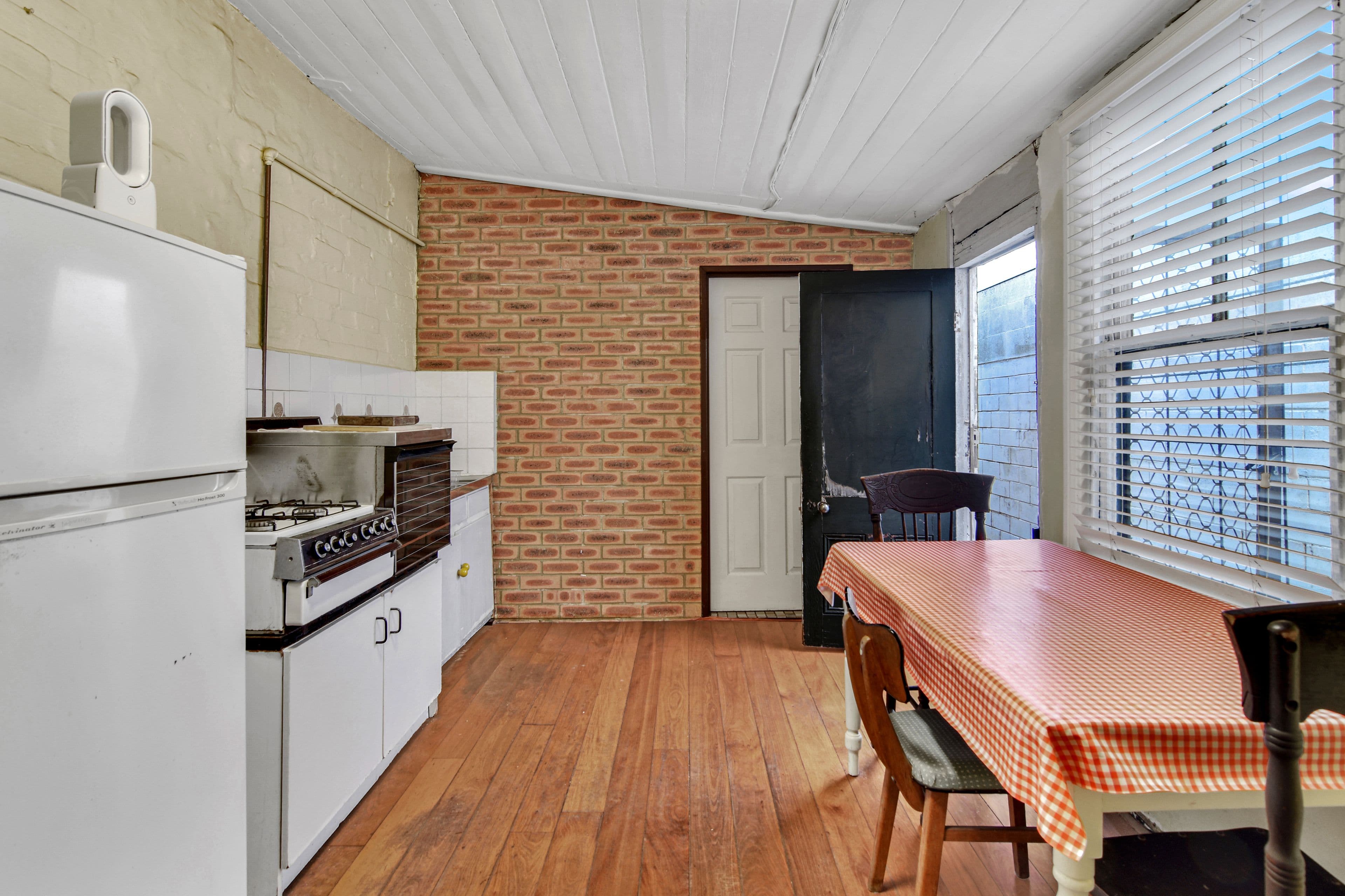 39 Malcolm Street, Erskineville NSW 2043, Erskineville - Thumbnail 3