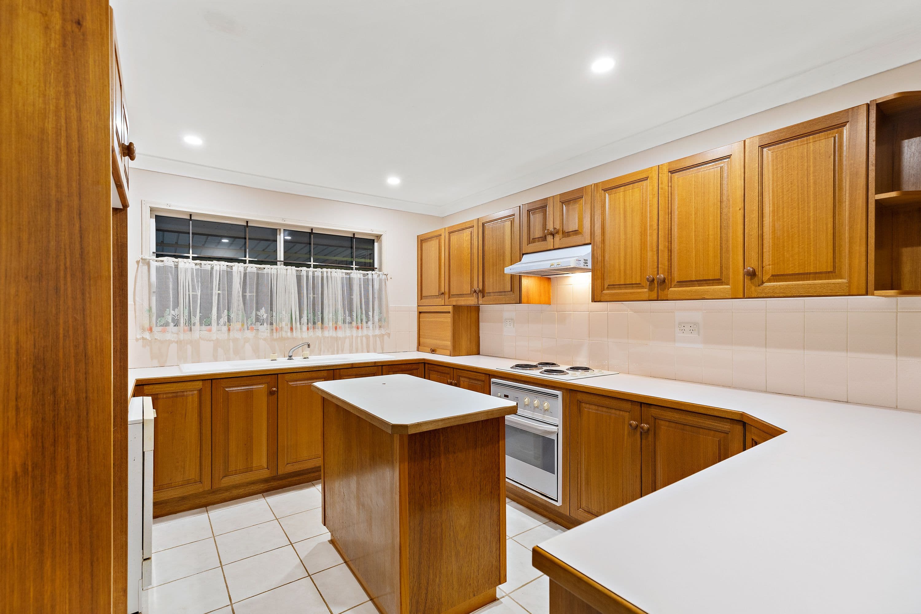 4 Cooba Street, Victoria Point QLD 4165, Victoria Point - Thumbnail 8