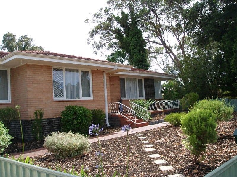 2 Traylen Road, KALAMUNDA WA 6076, Kalamunda - Thumbnail 2