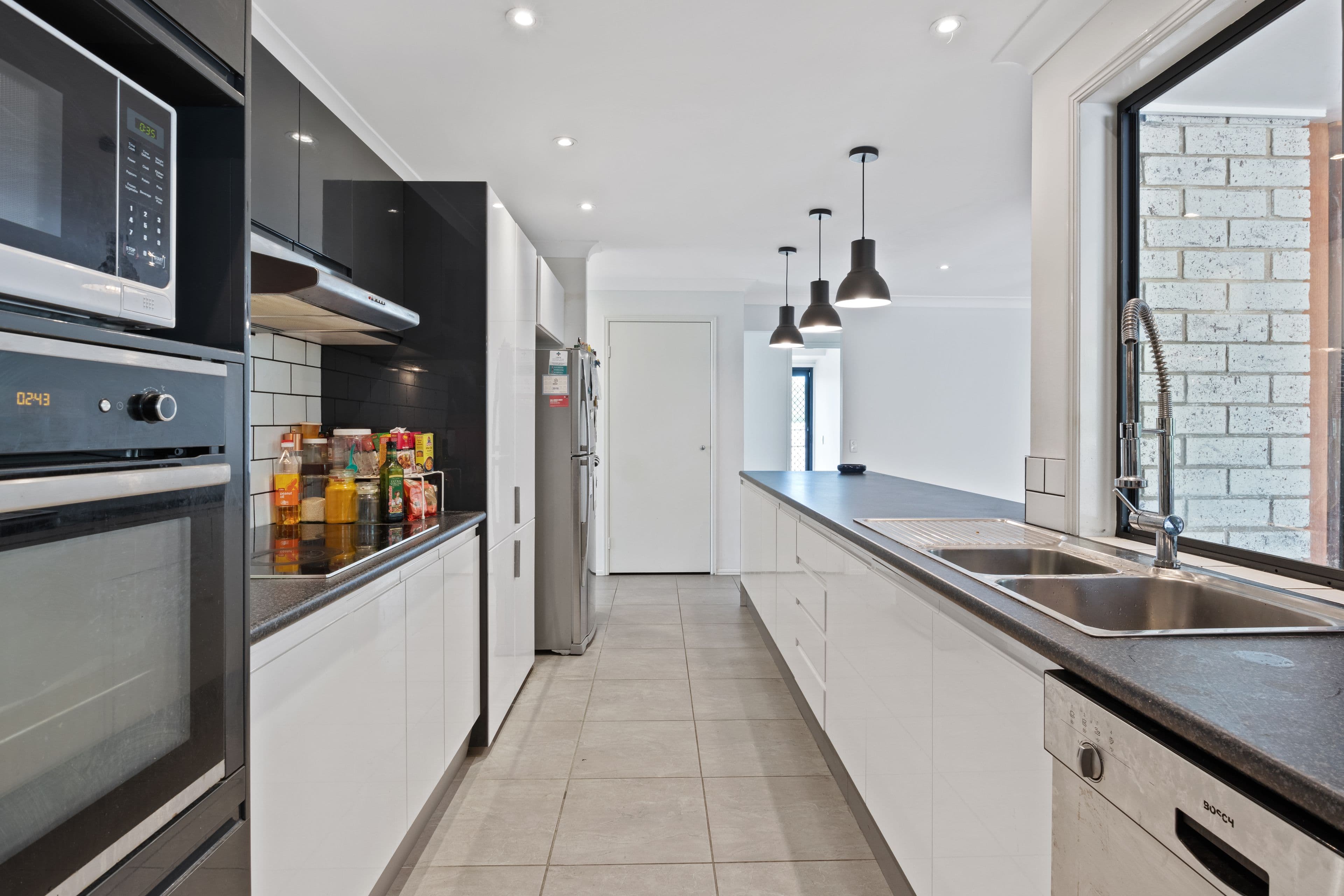 7 Valentino Close, Parkwood QLD 4214, Parkwood - Thumbnail 3