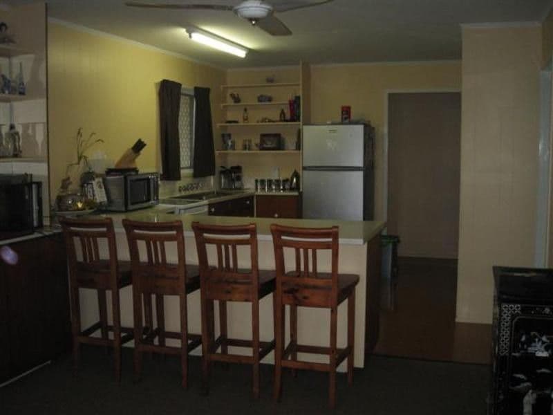 44 Elmer Street, ROMA QLD 4455, Roma - Thumbnail 2