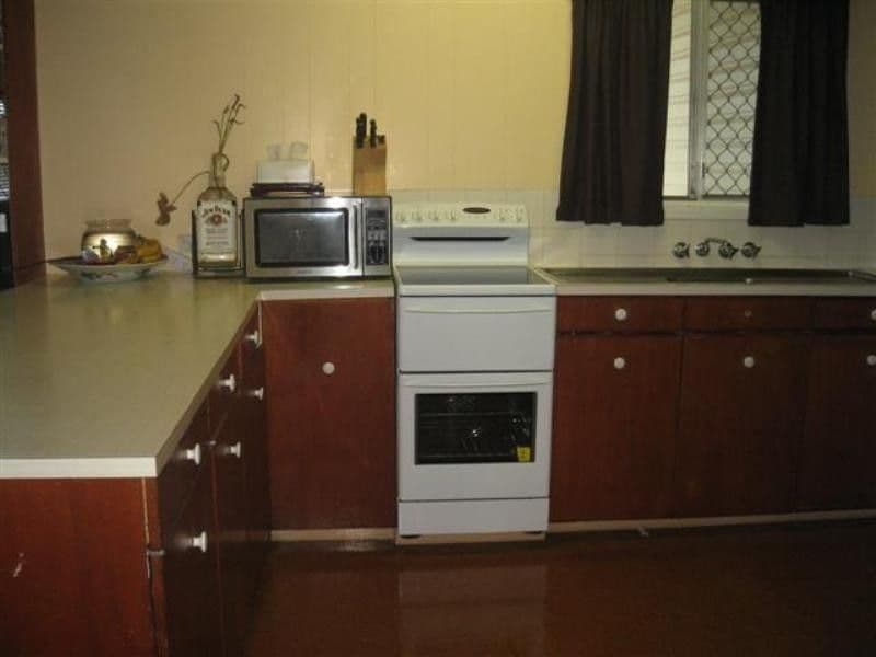 44 Elmer Street, ROMA QLD 4455, Roma - Thumbnail 4