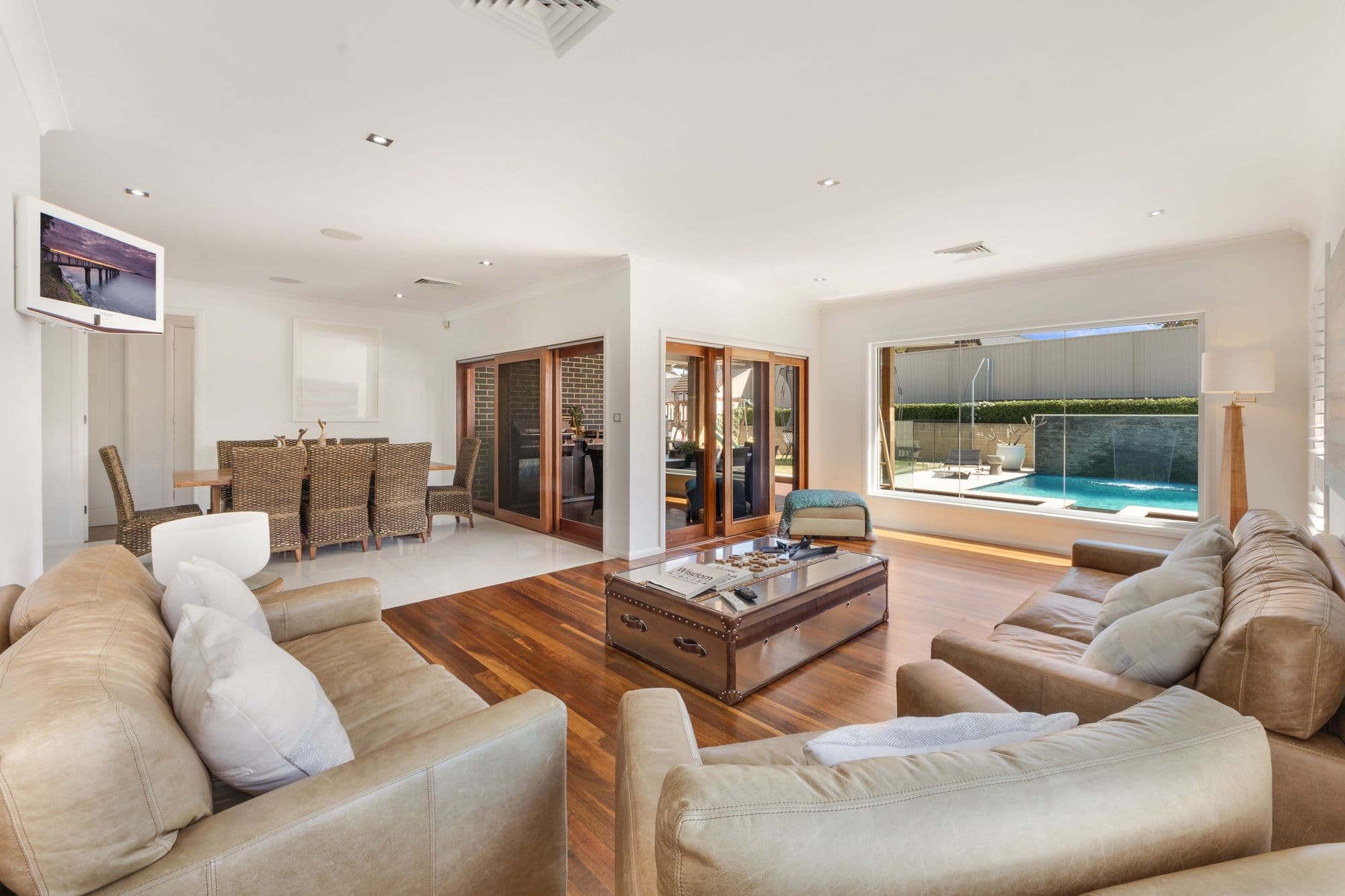 58 Hawthorne Circuit, Harrington Park - Thumbnail 3