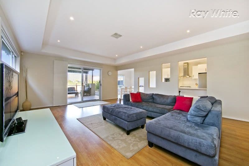 13 Lucia Place, MAWSON LAKES SA 5095, Mawson Lakes - Thumbnail 4