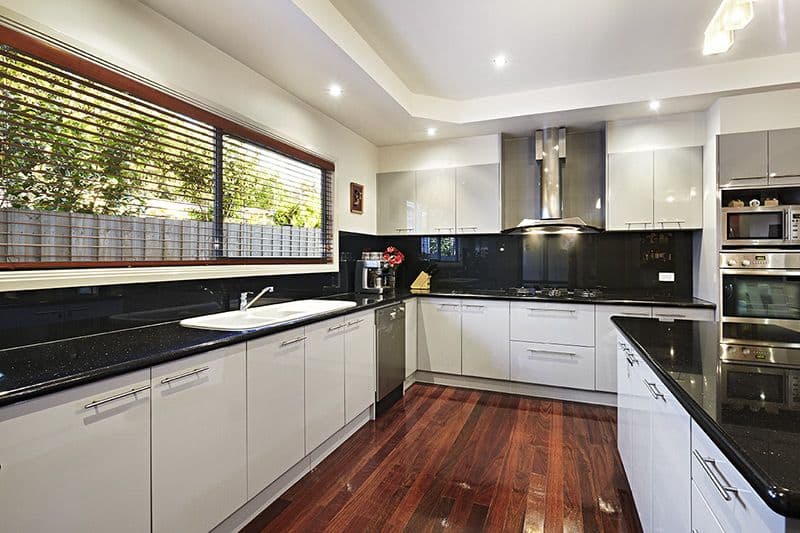 10 Elaroo Street, CHADSTONE VIC 3148, Chadstone - Thumbnail 5
