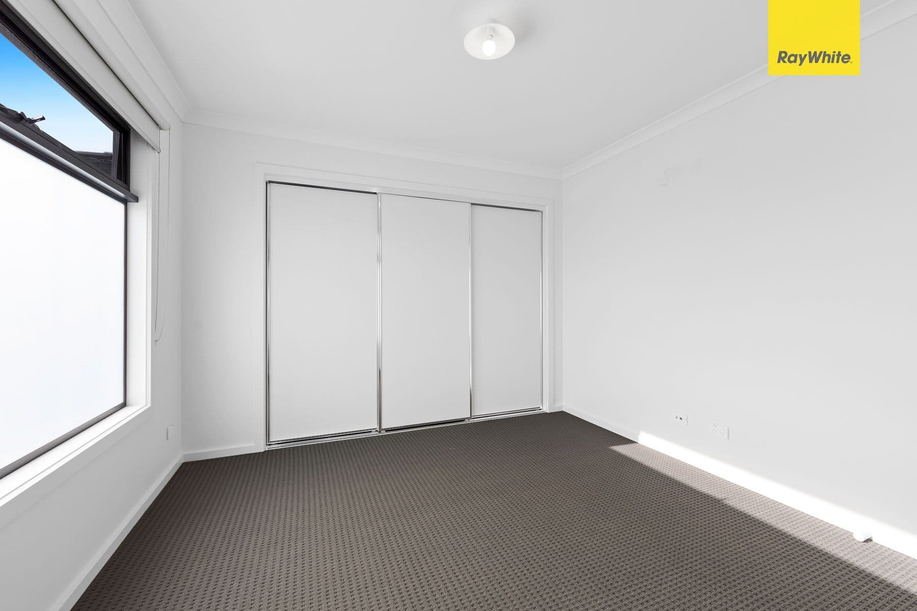 2,76 Walmer Avenue, St Albans VIC 3021, St Albans - Thumbnail 3