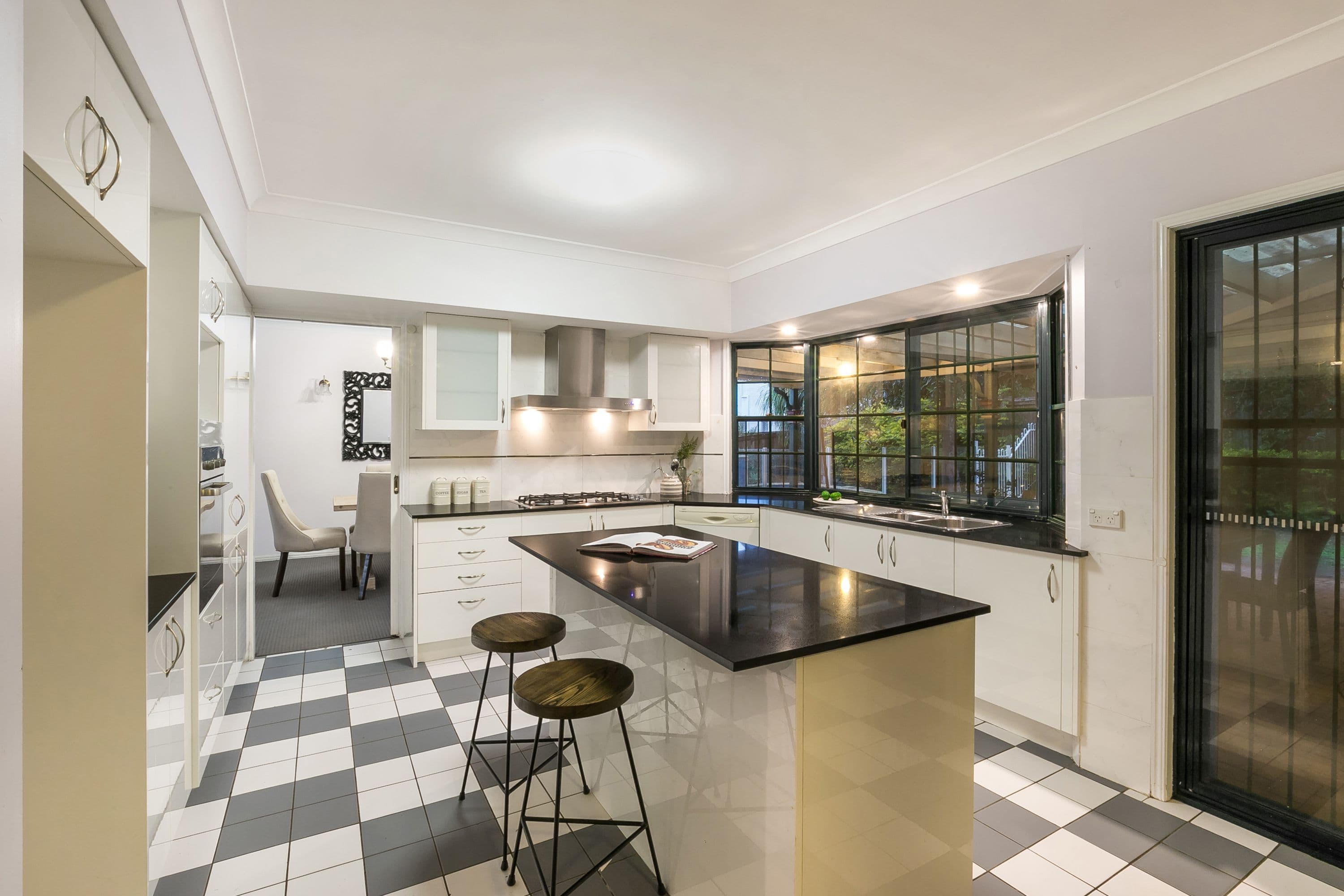 4 Taralye Place, Chapel Hill QLD 4069, Chapel Hill - Thumbnail 3