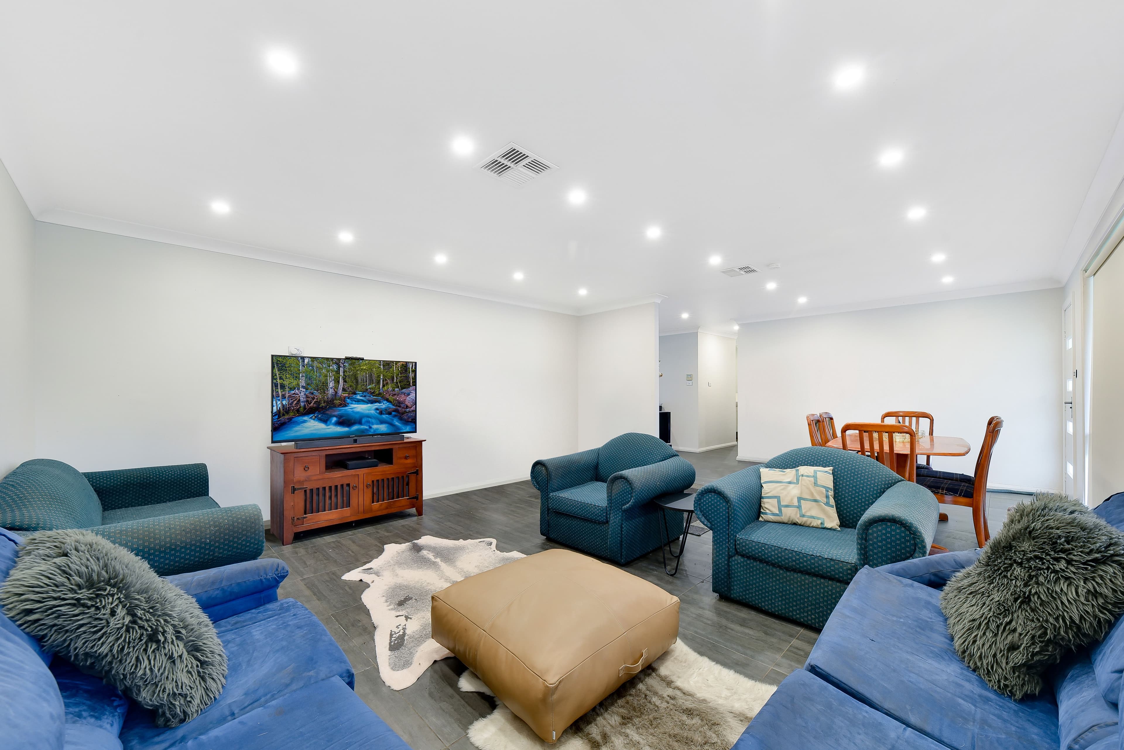 4 Claret Place, Eschol Park NSW 2558, Eschol Park - Thumbnail 2