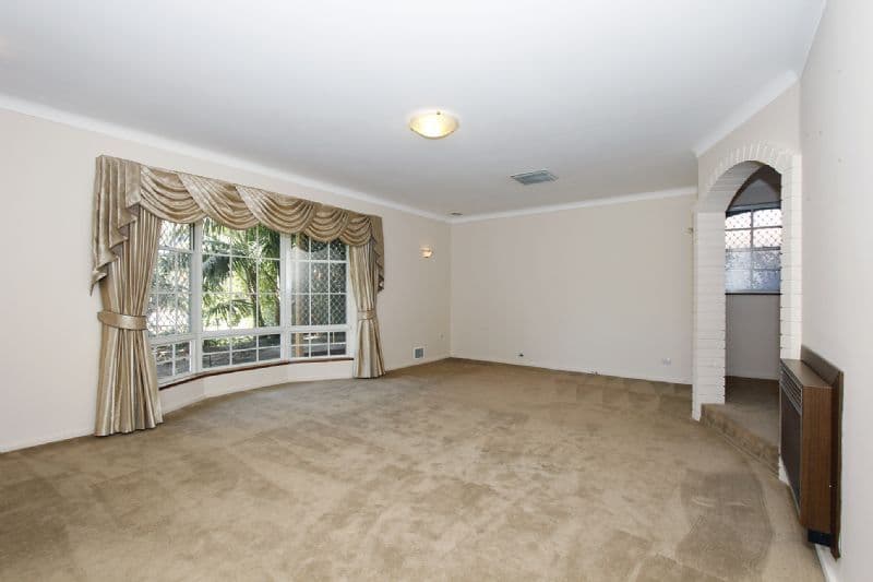 76 Regency  Drive, THORNLIE WA 6108, Thornlie - Thumbnail 4