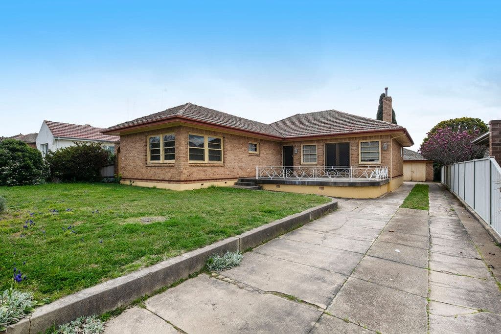 2 Cartwright Street, Apollo Bay - Image 1