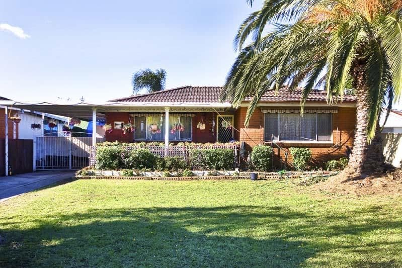 5 Hoyle Place, GREENFIELD PARK NSW 2176, Greenfield Park - Image 1