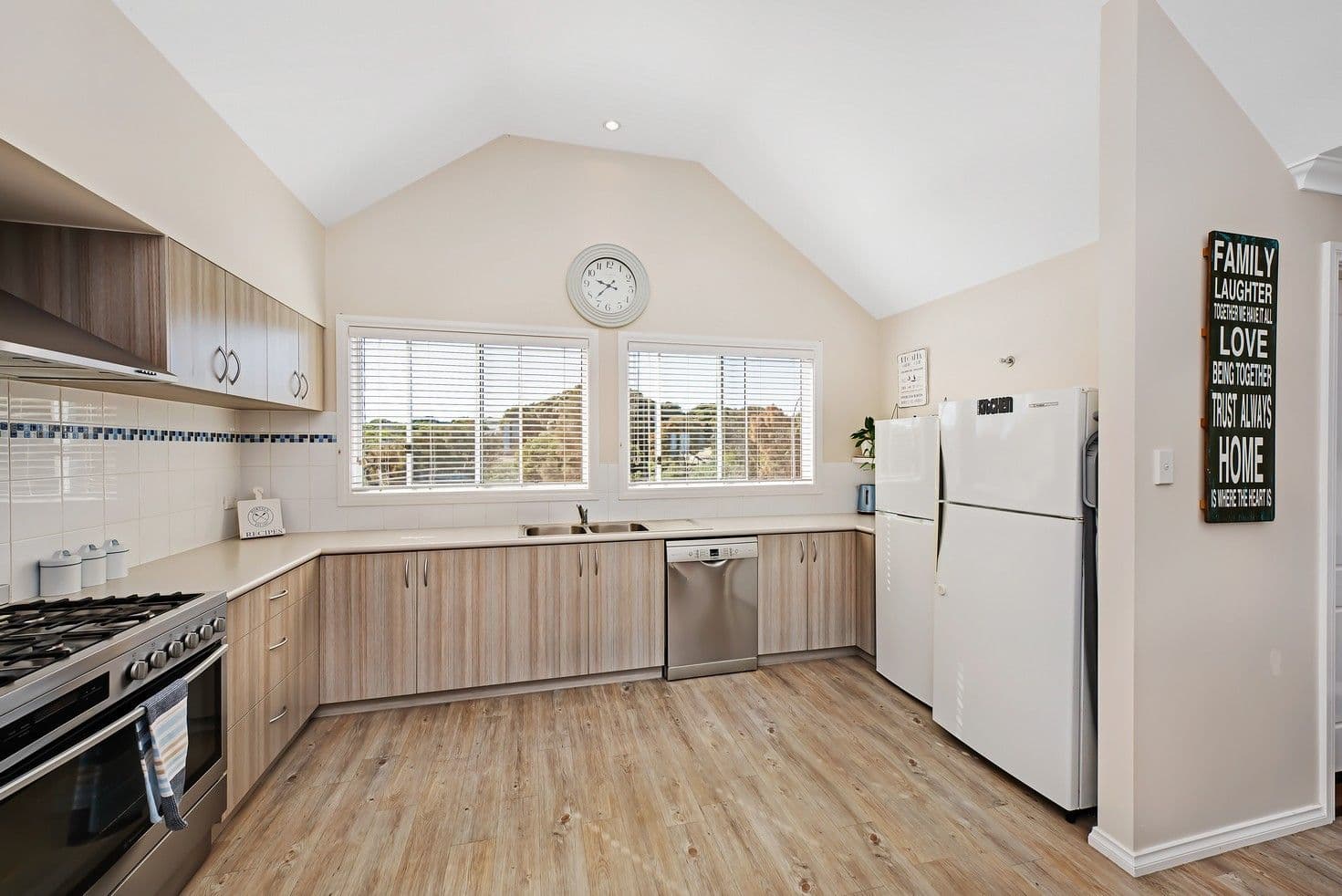 9 Benedictine Drive, Port Denison WA 6525, Port Denison - Thumbnail 3