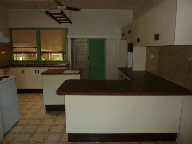 29 Galah Street, LONGREACH QLD 4730, Longreach - Thumbnail 2