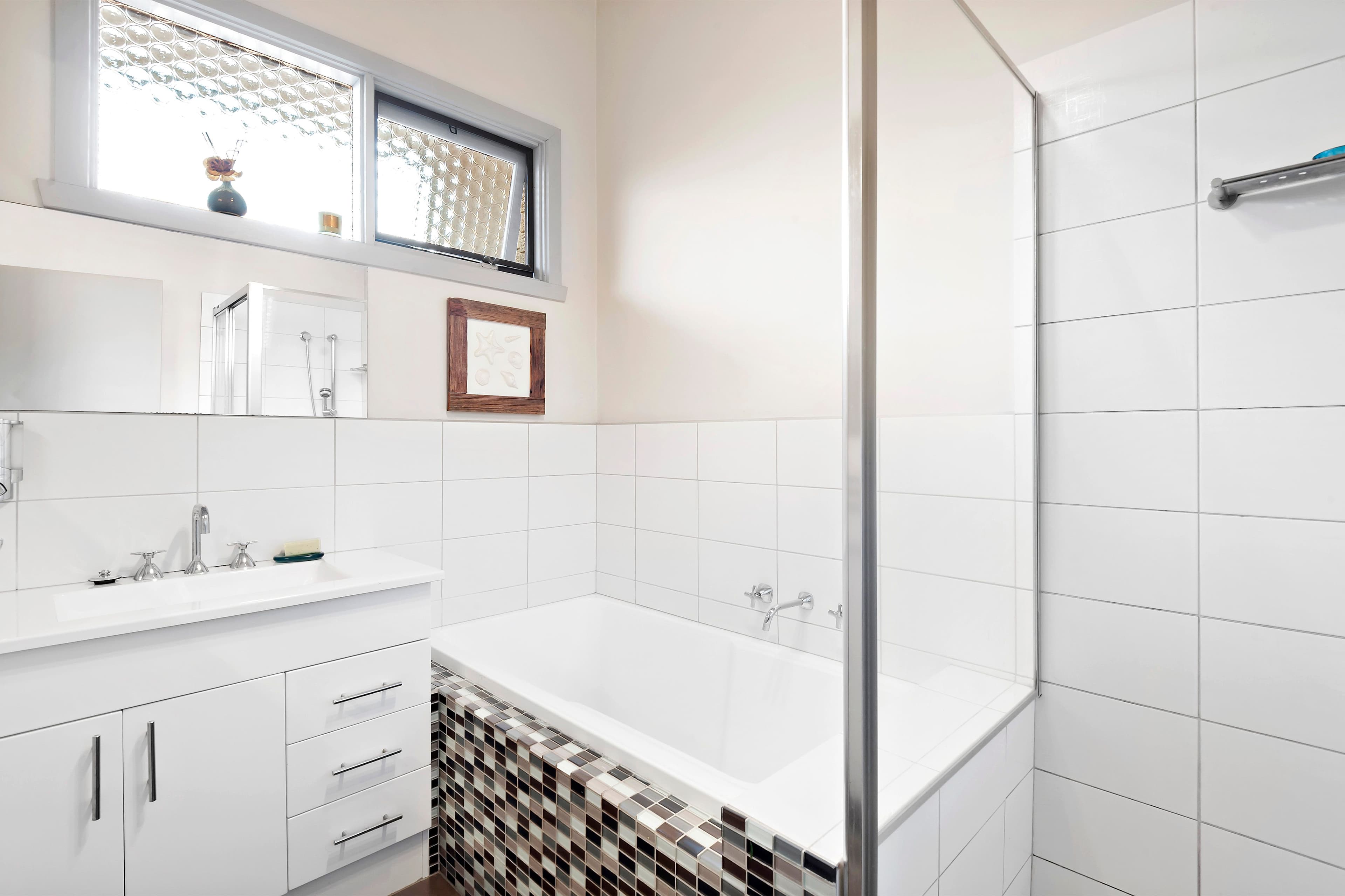 18 Oakpark Drive, Chadstone VIC 3148, Chadstone - Thumbnail 6