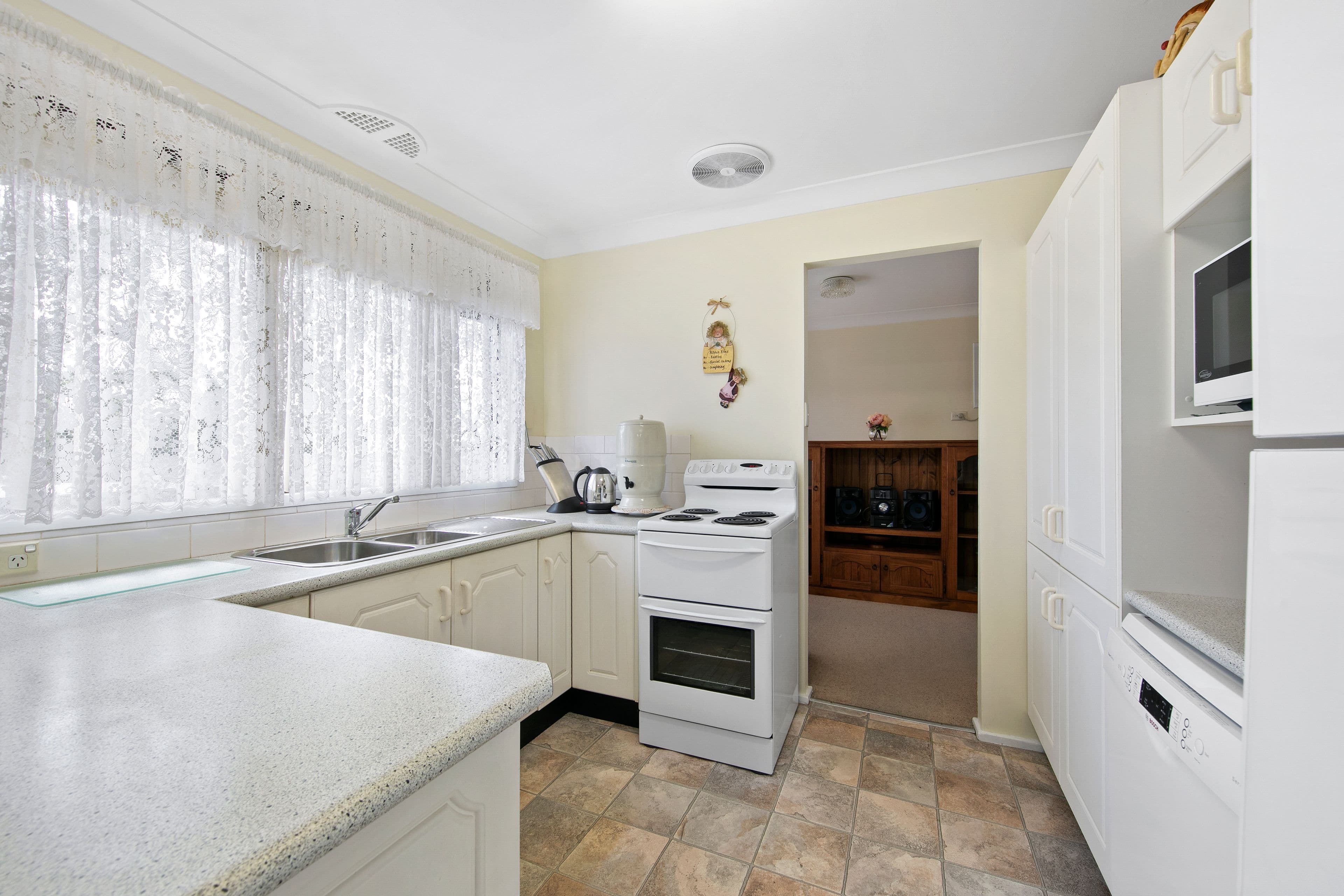 25 Beauford Avenue, Maryland NSW 2287, Maryland - Thumbnail 2