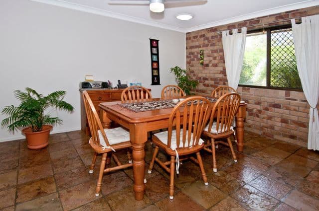 6 Kefferan Place, ORMEAU QLD 4208, Ormeau - Thumbnail 3