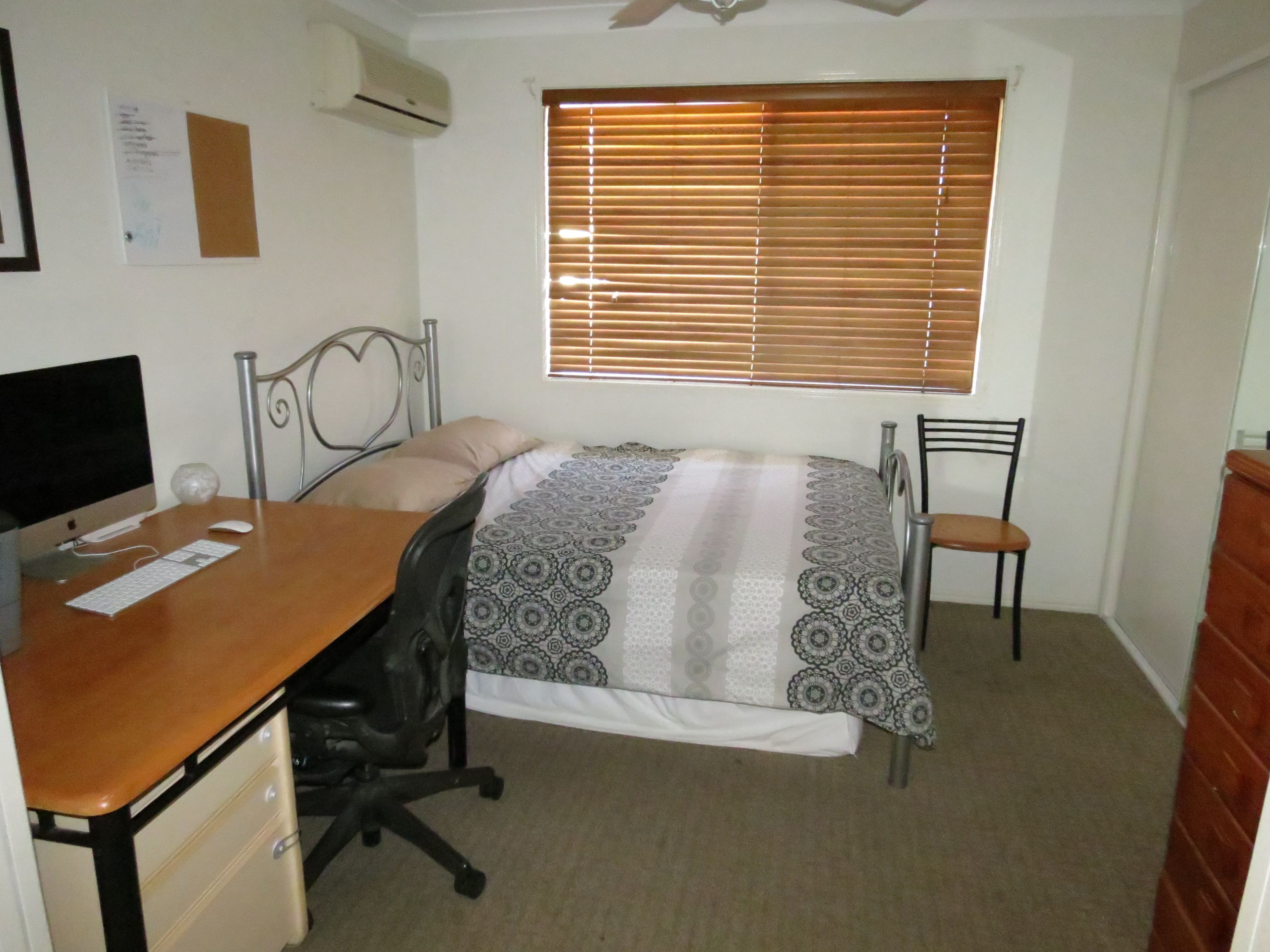 24 Mayfair Drive, Emerald QLD 4720, Emerald - Thumbnail 8