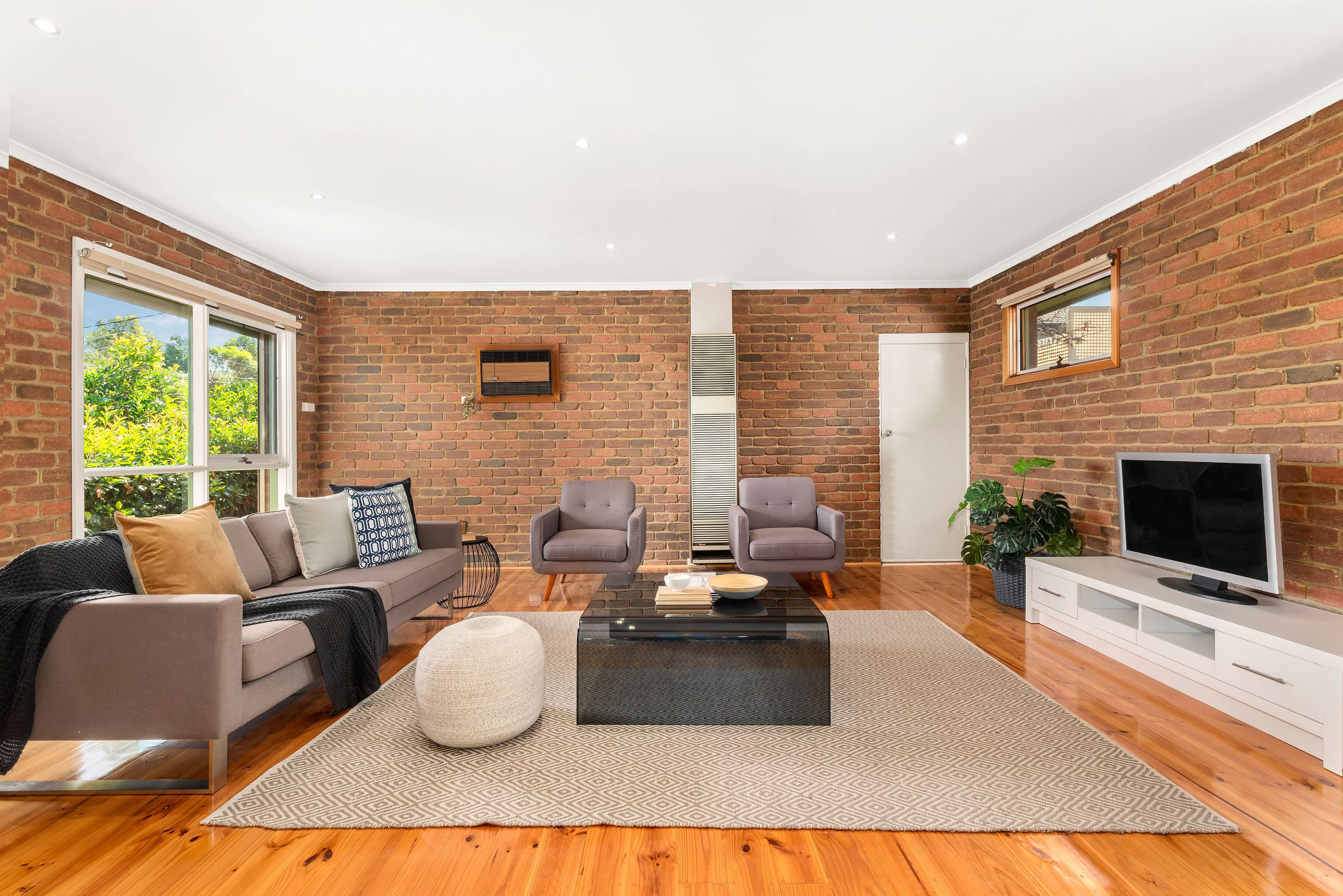 4 Rodger Court, Bundoora VIC 3083, Bundoora - Thumbnail 2