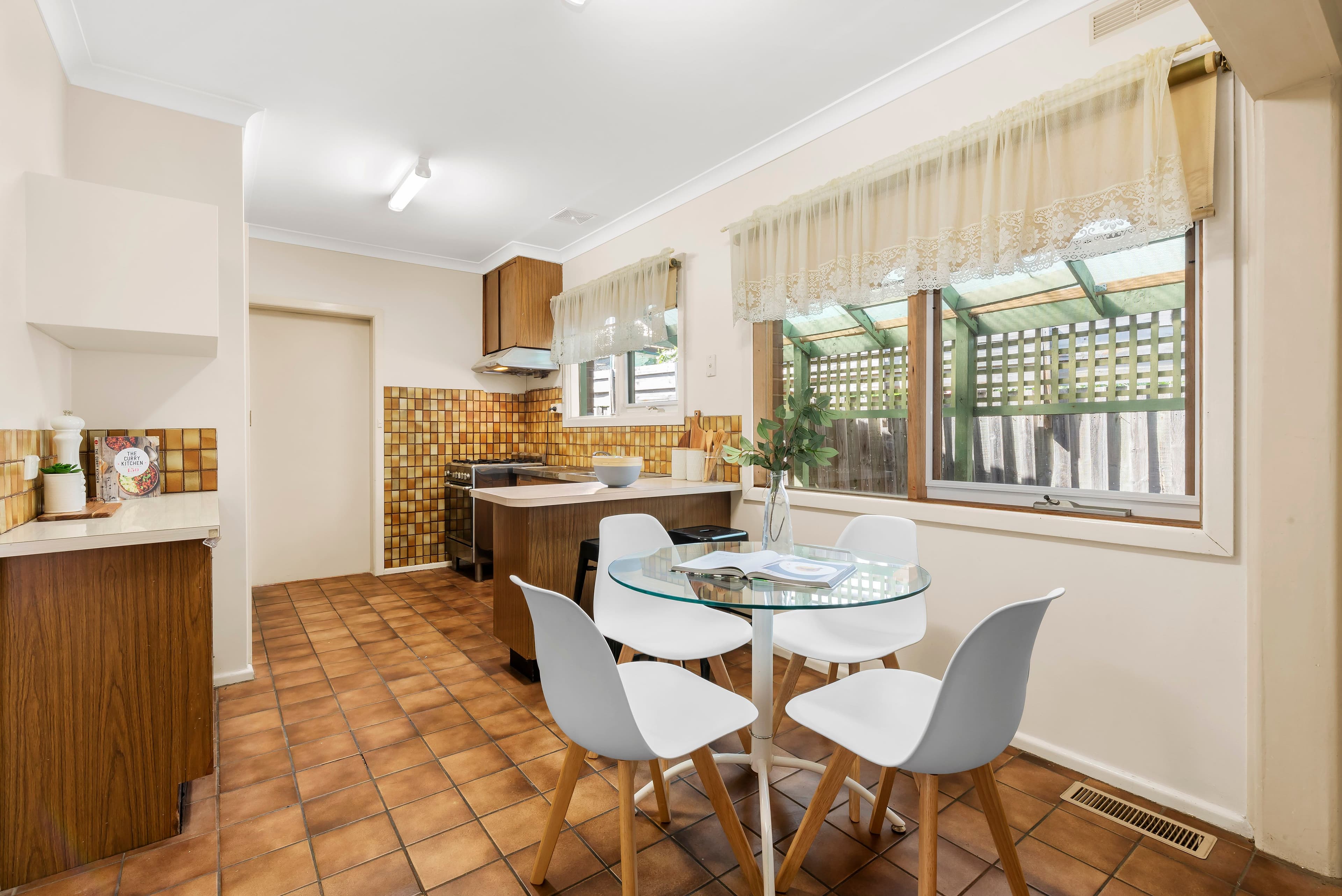 4 Rodger Court, Bundoora VIC 3083, Bundoora - Thumbnail 4
