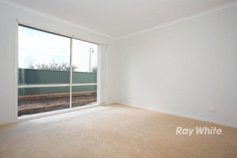 43 Masterton Place, CRANBOURNE VIC 3977, Cranbourne East - Thumbnail 8