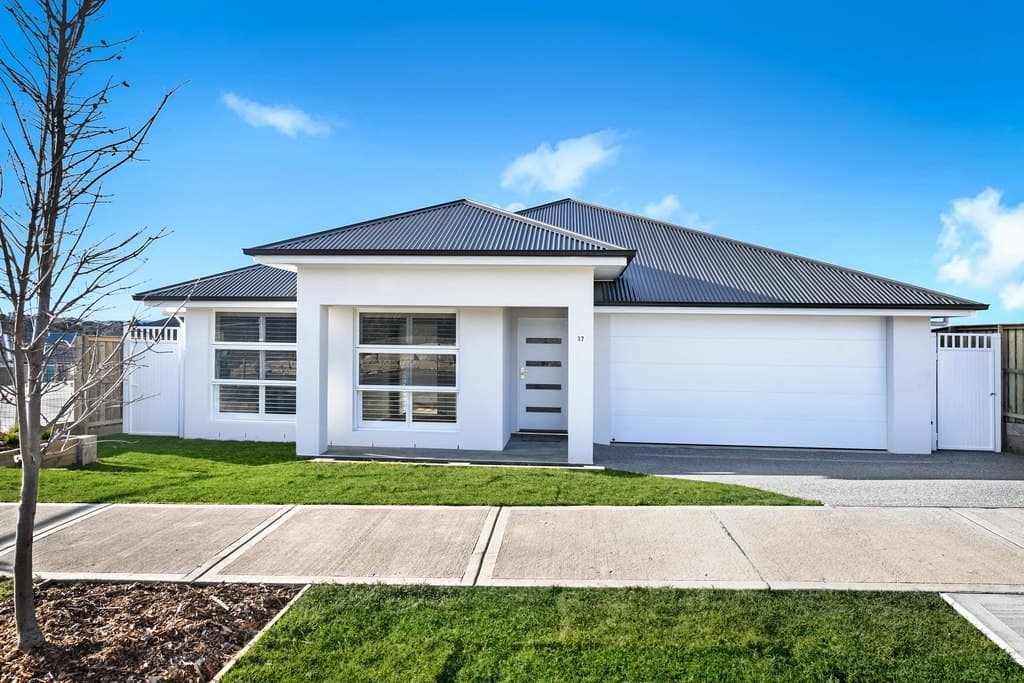 17 Oldfield Road, Renwick - Image 1