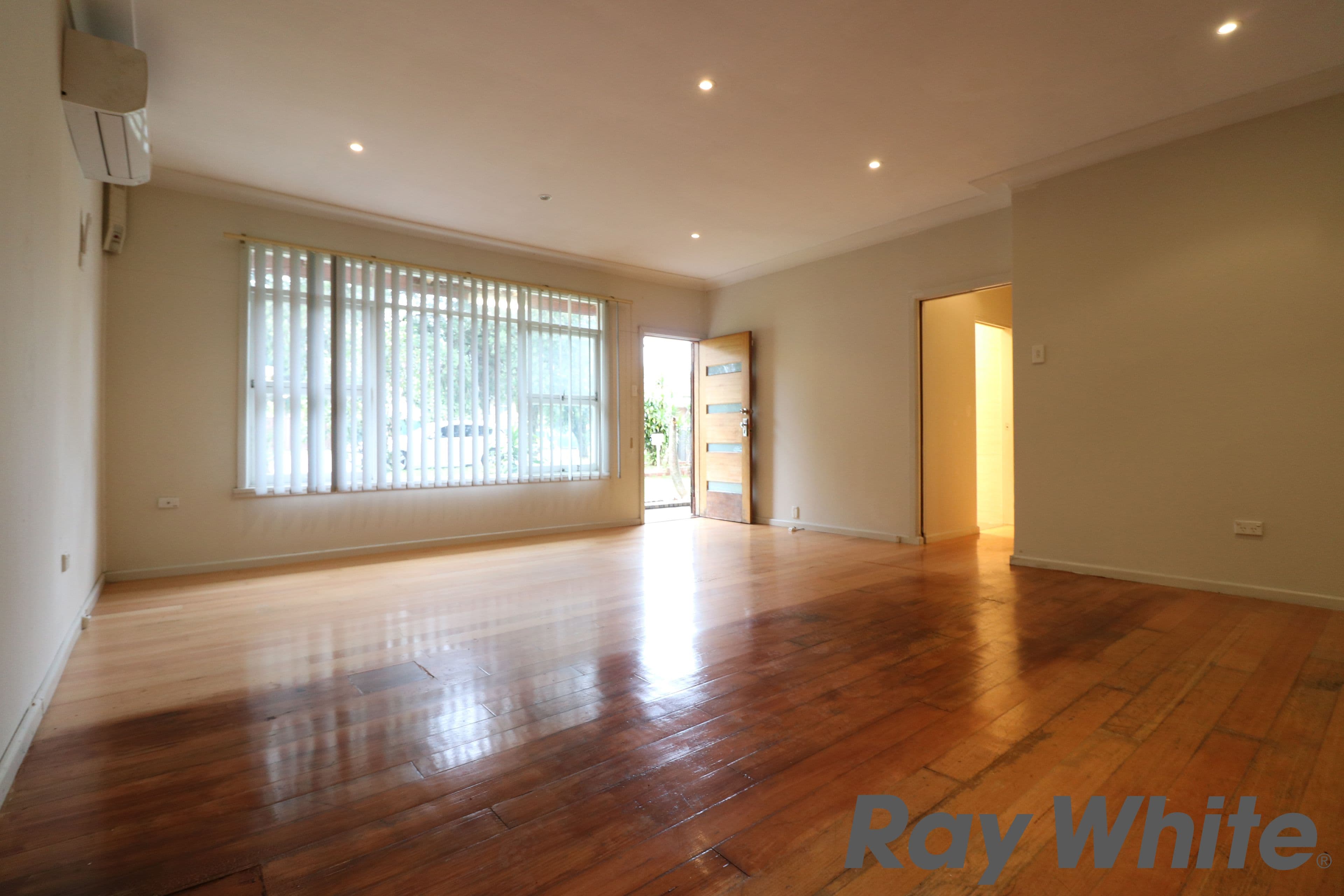 9 Grant Avenue, Cabramatta NSW 2166, Cabramatta - Thumbnail 6