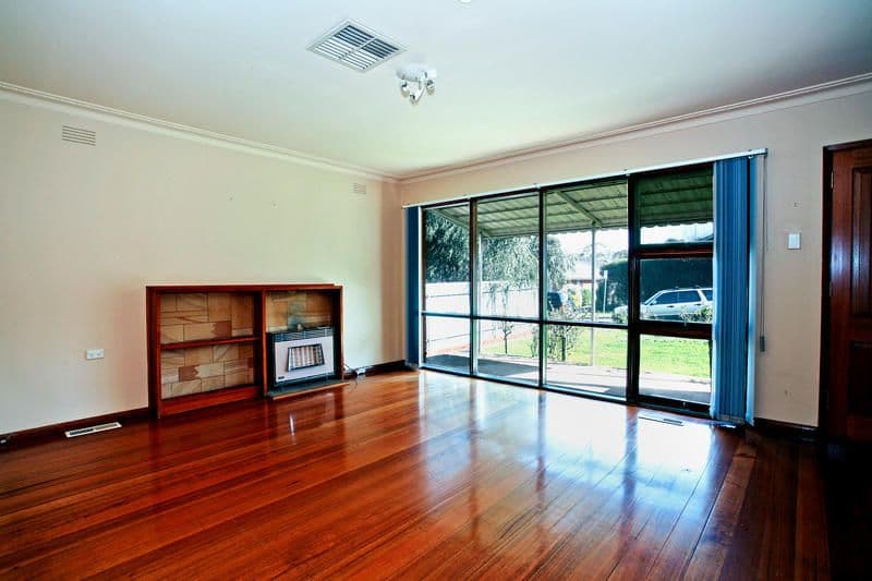 10 Cheam Walk, HIGHTON VIC 3216, Highton - Thumbnail 2