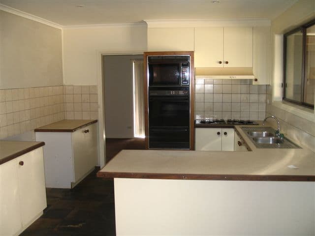 43 Medway Road, CRAIGIEBURN VIC 3064, Craigieburn - Thumbnail 3