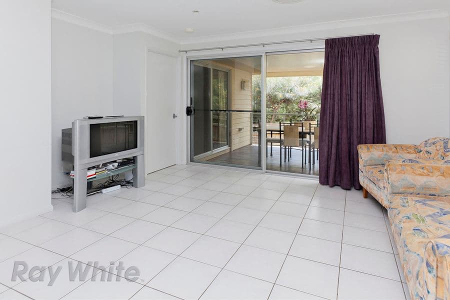 38 Creekside Drive, SPRINGFIELD LAKES QLD 4300, Springfield Lakes - Thumbnail 2
