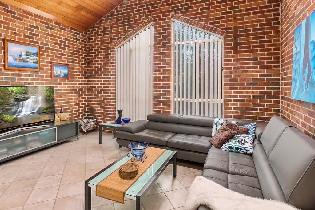 6 Neptune Street, Green Valley - Thumbnail 2