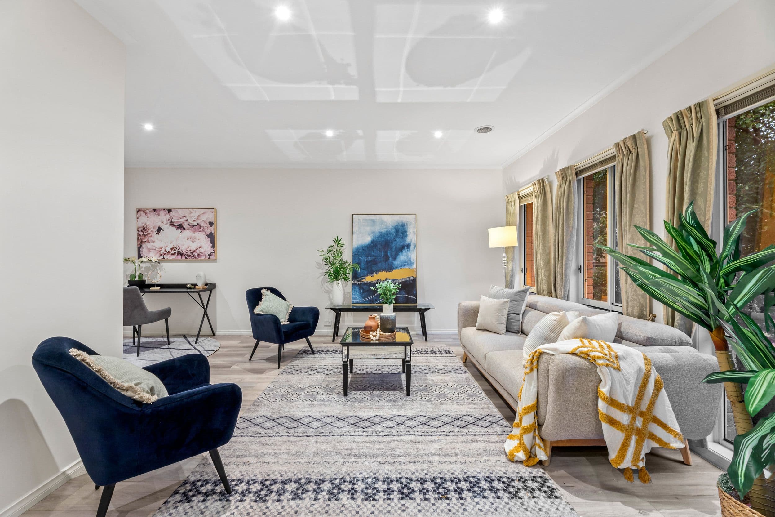 2 Tuncurry Court, Ferntree Gully VIC 3156, Ferntree Gully - Thumbnail 2
