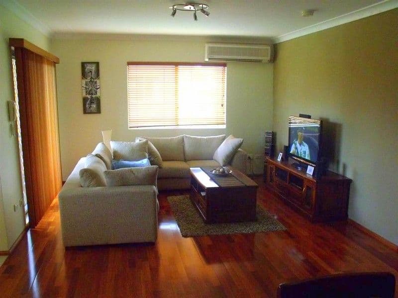 2-11 Mead Place, CHIPPING NORTON NSW 2170, Chipping Norton - Thumbnail 4