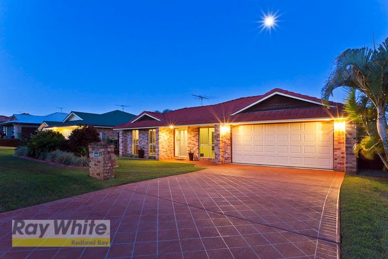 13 Attenborough Circuit, REDLAND BAY QLD 4165, Redland Bay - Thumbnail 2