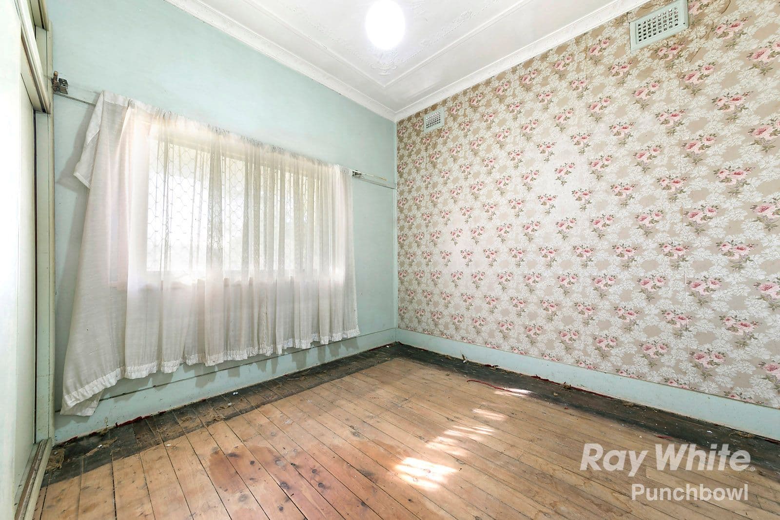 36 Defoe Street, Wiley Park - Thumbnail 3