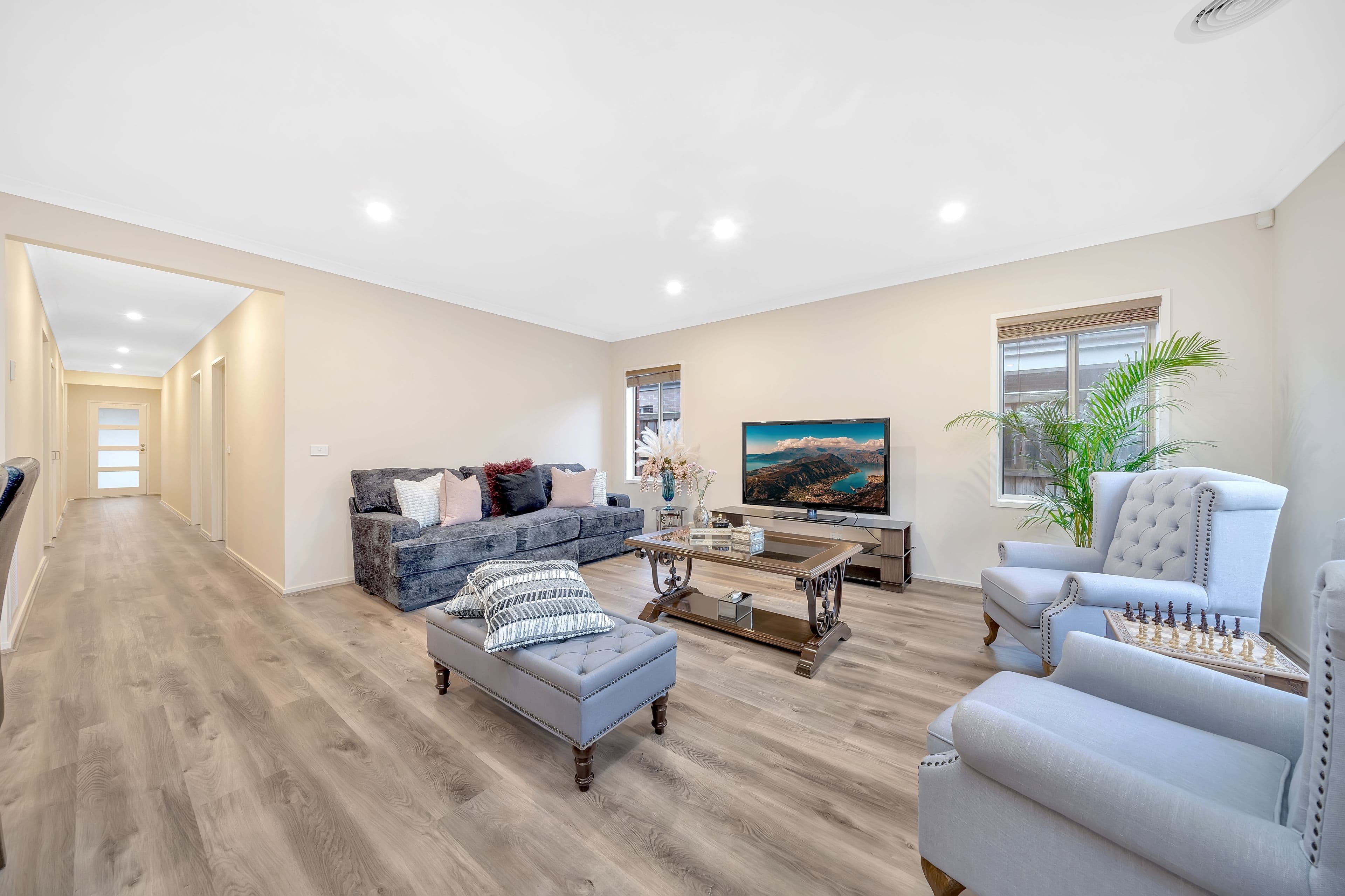 16 Macqueen Street, Mernda VIC 3754, Mernda - Thumbnail 2