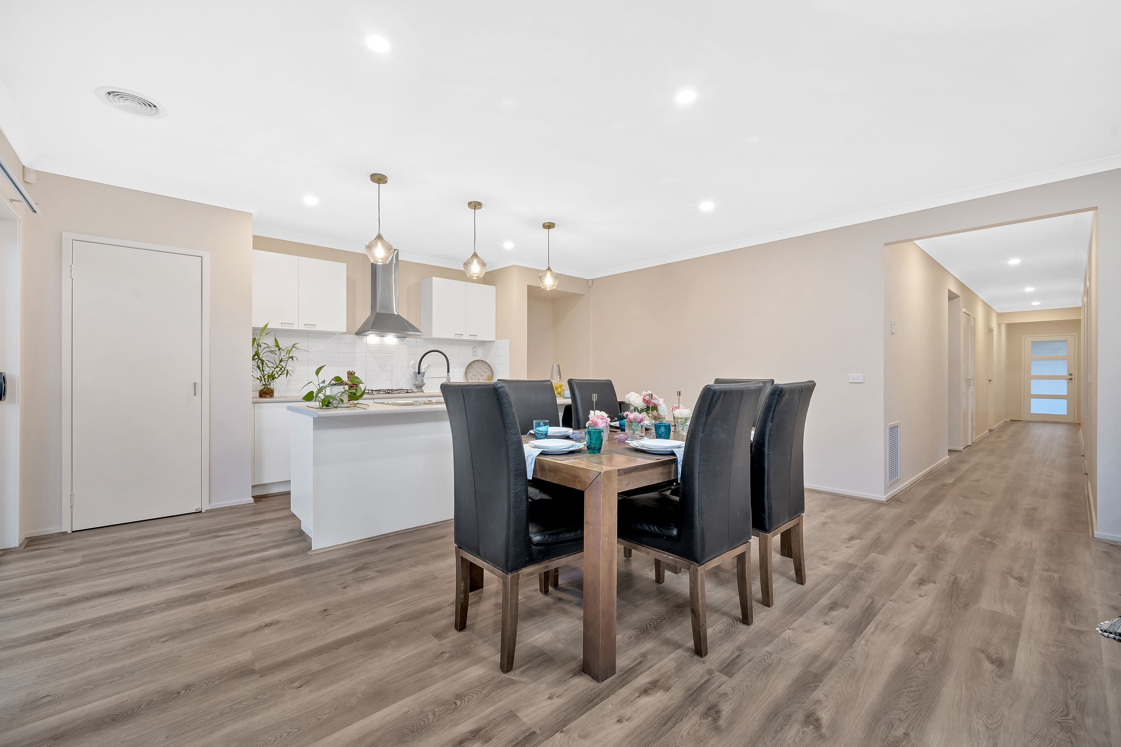 16 Macqueen Street, Mernda VIC 3754, Mernda - Thumbnail 3