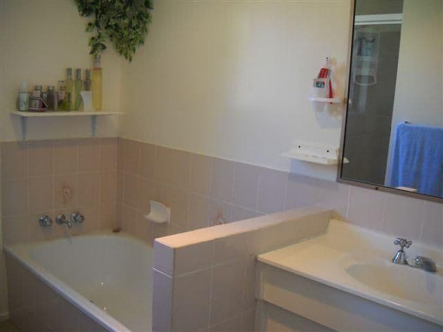 19 Rebwonga Street, KINGSTHORPE QLD 4400, Kingsthorpe - Thumbnail 6