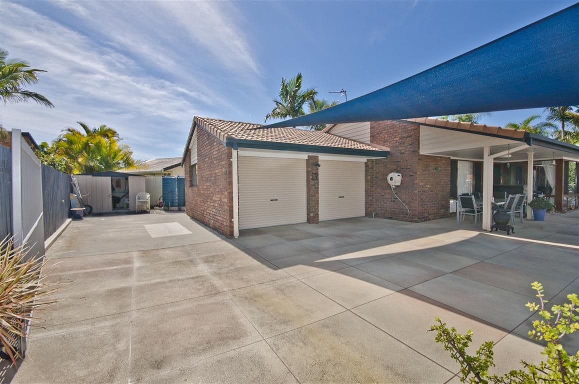 30 Newport Drive, ROBINA QLD 4226, Robina - Thumbnail 3