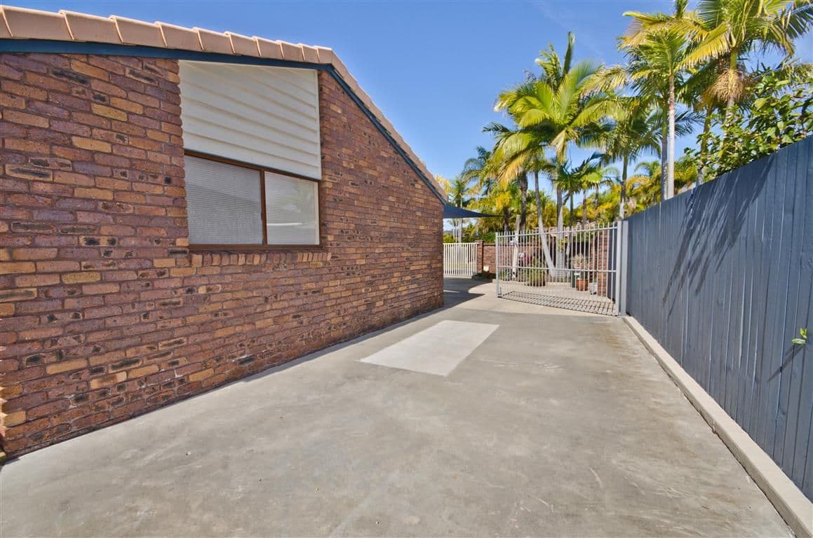 30 Newport Drive, ROBINA QLD 4226, Robina - Thumbnail 7